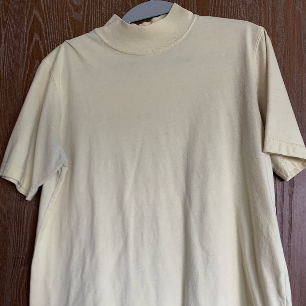 Yellow t shirt